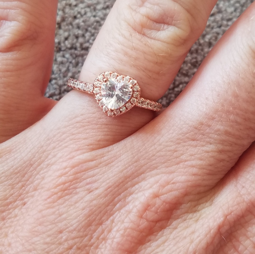 18k Rose Gold plated Ring with Cubic cerconia